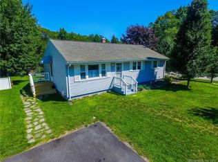 86 Connecticut Blvd, Oakdale, CT 06370
