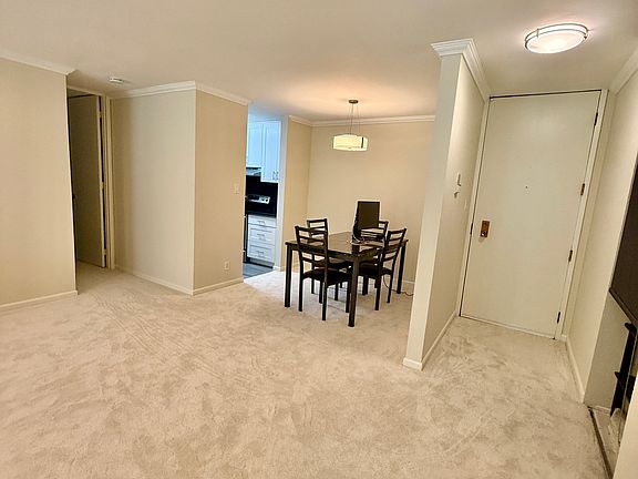 4th image of 1242 Shelter Creek Ln