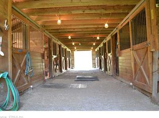 15 Swanty Johnson Rd, Uncasville, CT 06382