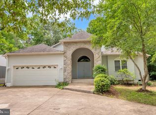 118 Jefferson Ave, Locust Grove, VA 22508