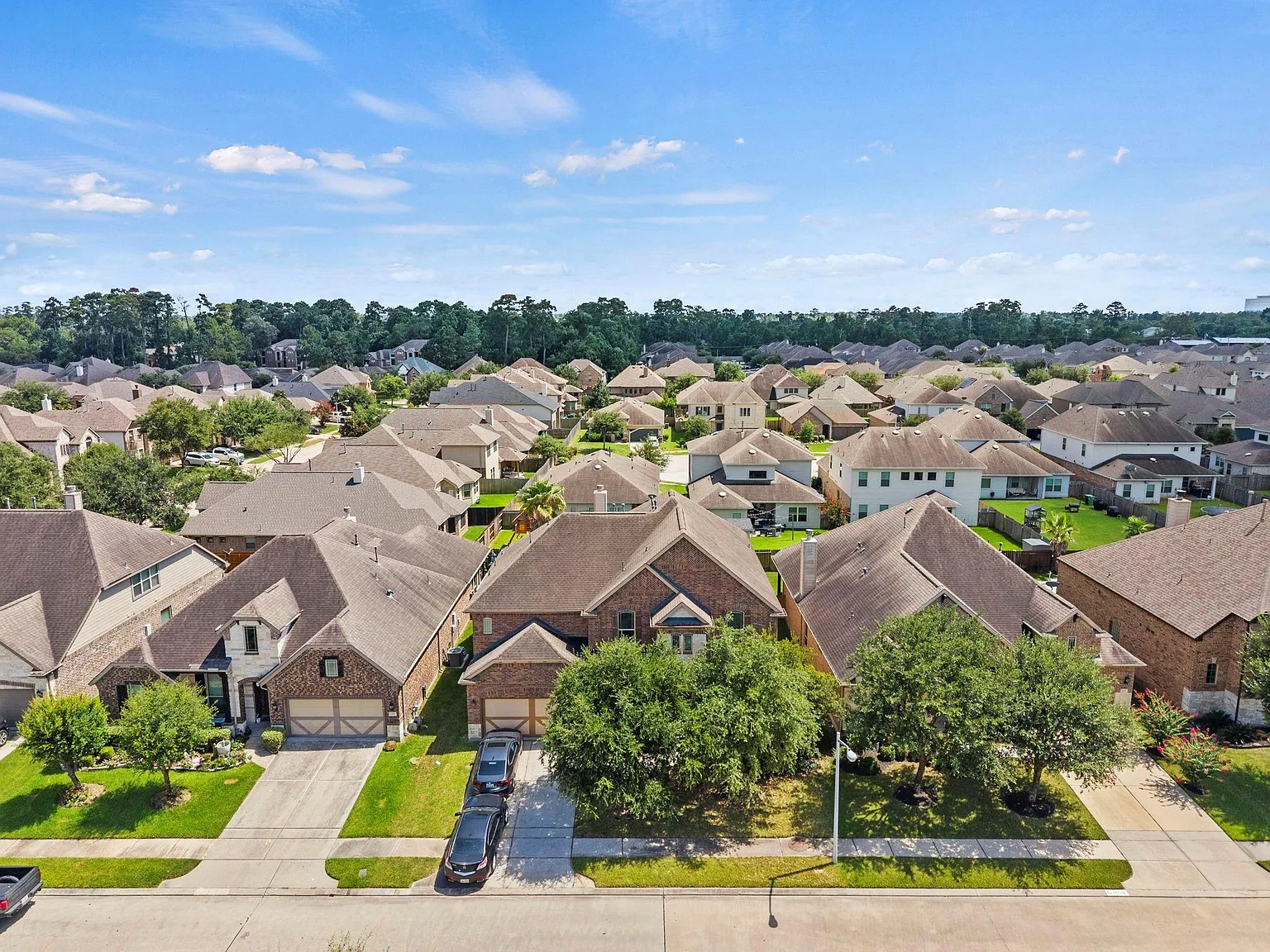 5 bed, 3.5 bath, 4259 sqft, $4,300 — Photo 4
