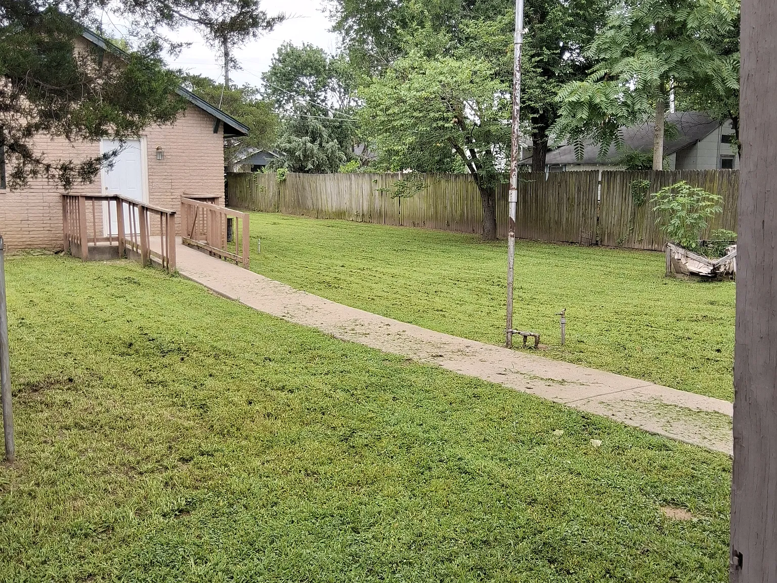 2 bed, 1008 sqft, $850 — Photo 4