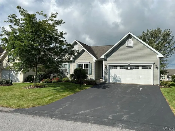 130 Shire Way, Camillus, NY 13031