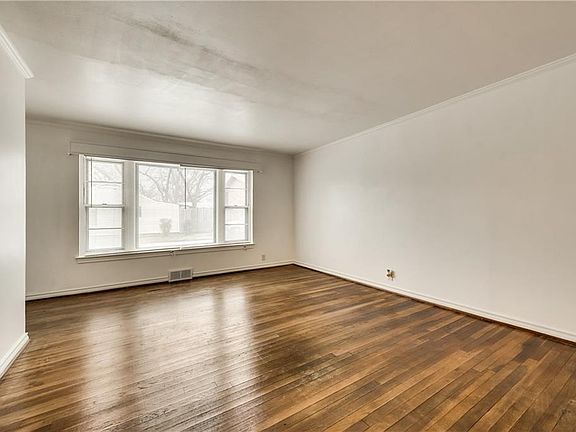 5th image of 5718 Churchill Ave