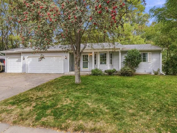 2704 Hemlock Lane, Eau Claire, WI 54703