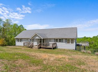 94 County Top Ln, Fancy Gap, VA 24328