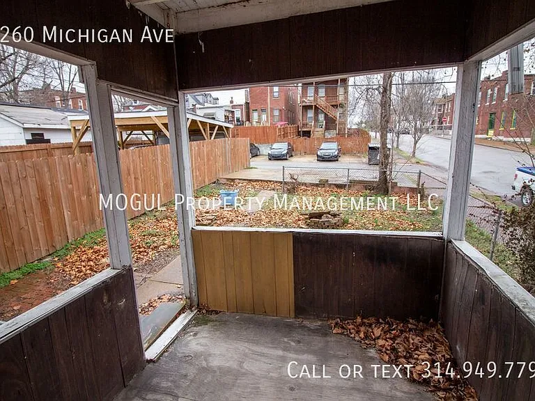 3260 Michigan Ave — Photo 11