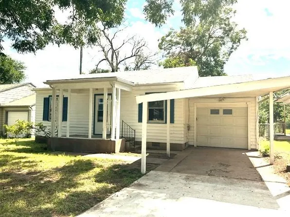 737 W Florence Ave, Blackwell, OK 74631