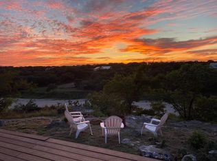 457 Riverside Dr, Pipe Creek, TX 78063