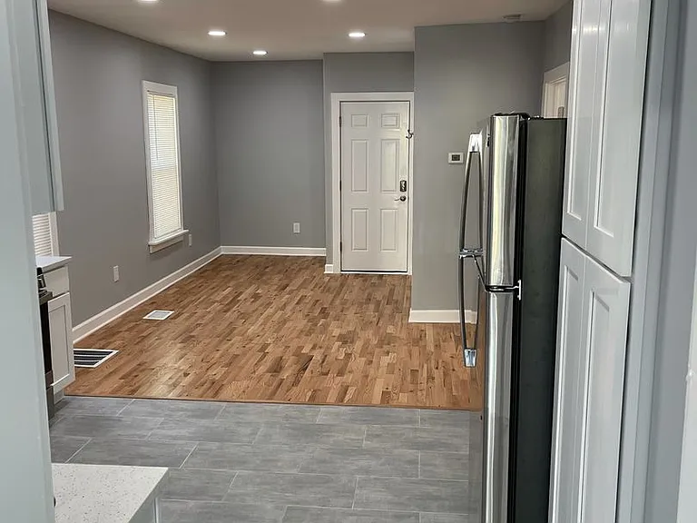 402 Poplar — Photo 6