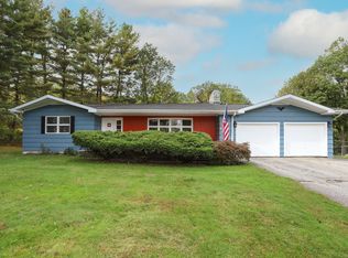 4 Kenmere Blvd, Danbury, CT 06810