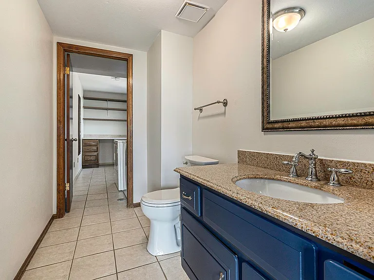 930 Point Of The Pines Dr — Photo 24