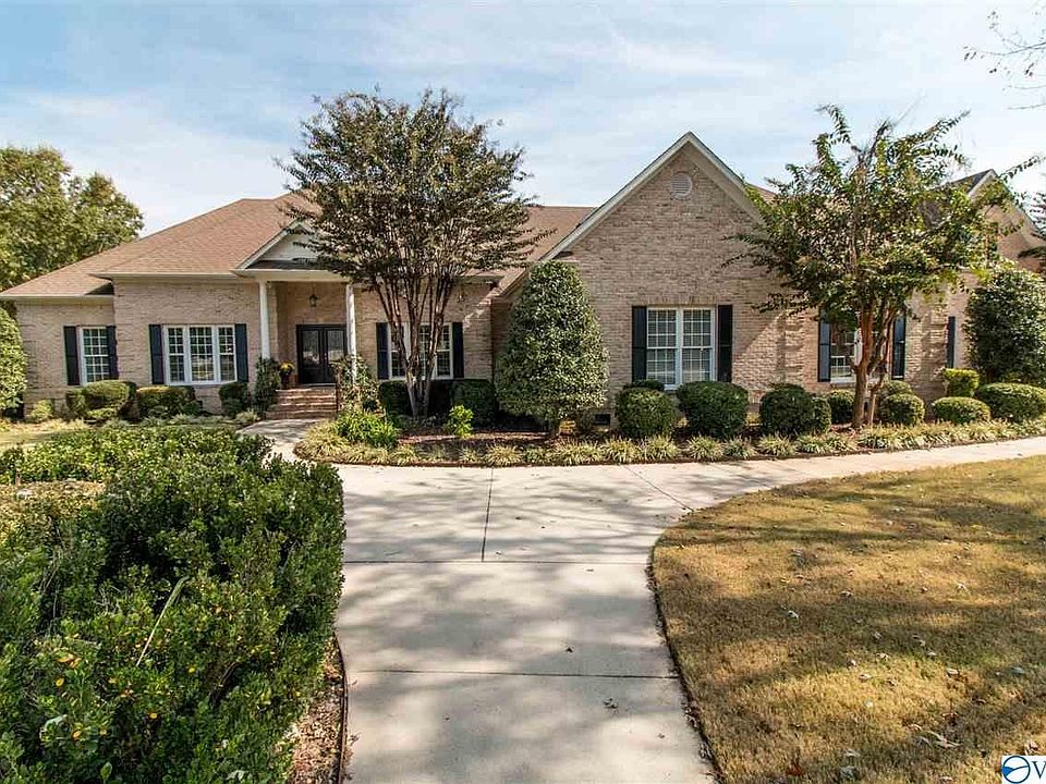 1st image of 2704 Hampton Cove Way
