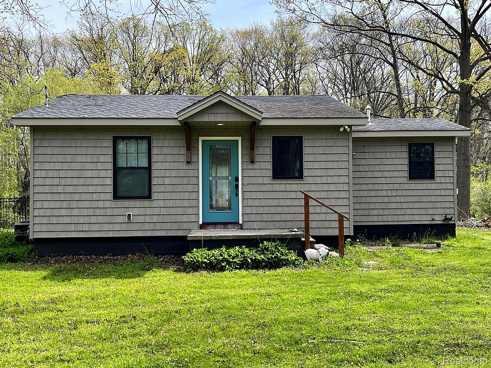 1st image of 5036 Woodland Ln