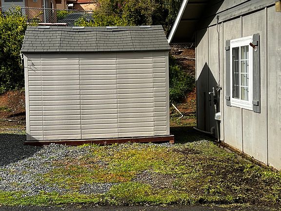 2nd image of 2844 Sunkist Dr