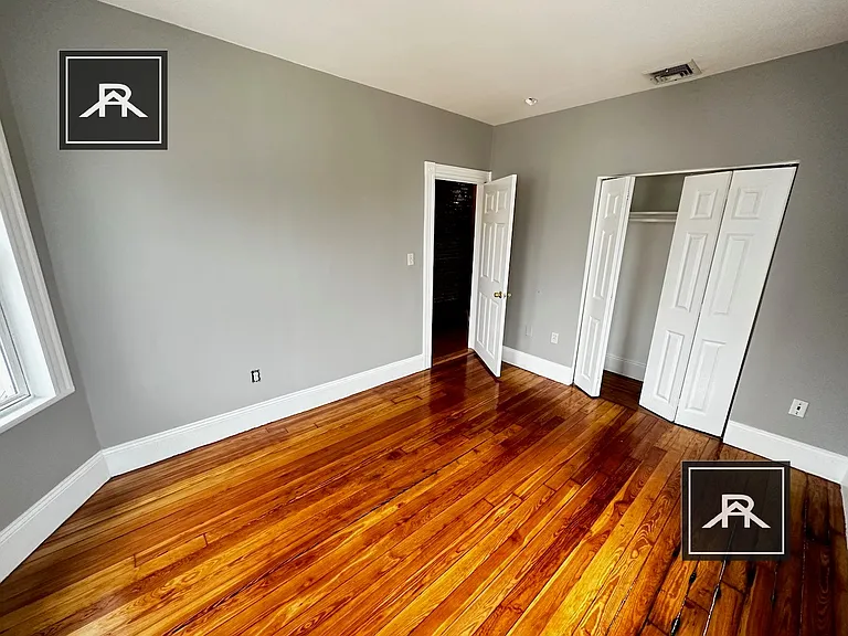 35 Adamson St #3 — Photo 6