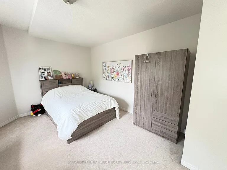 2 Woodcrest Ct — Photo 24