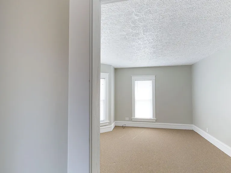 838 Park Ave #840 — Photo 4