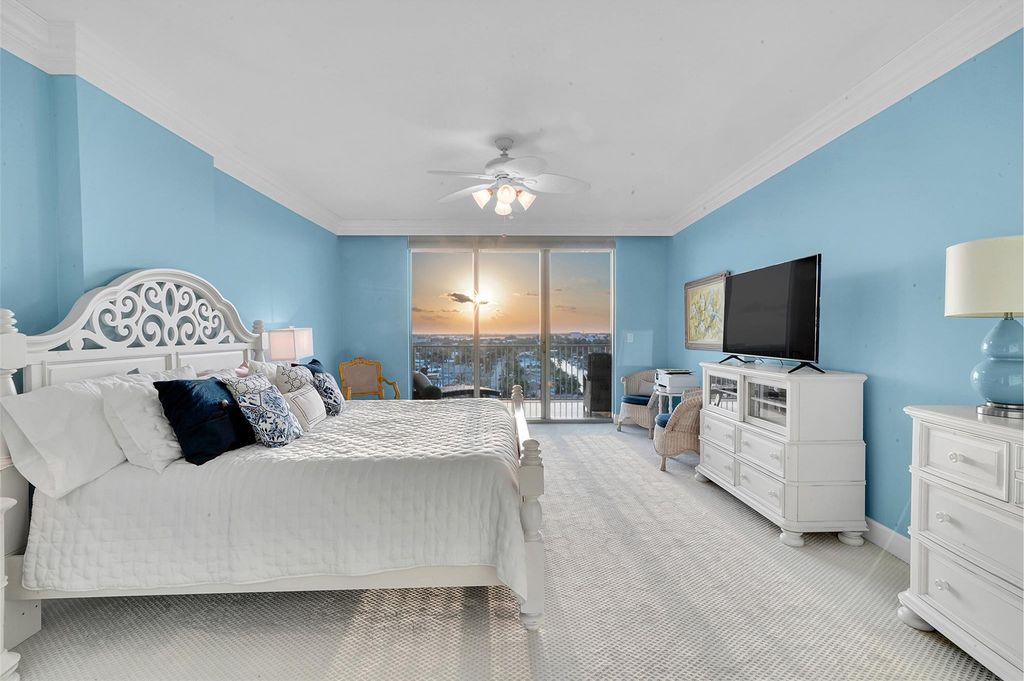 821 N Riverside Drive #Ph2, photo 5