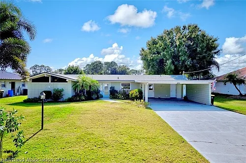 136 Ida Ave Photo 1