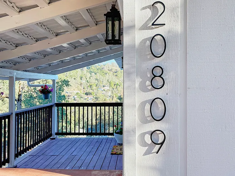 20809 Caylor Dr — Photo 3