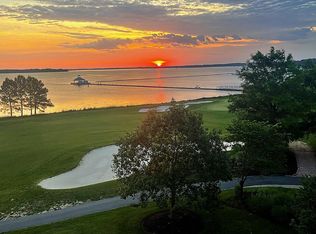 2700 Willow Oak Dr APT 304E, Cambridge, MD 21613