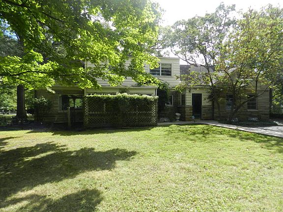 2nd image of 426 Mount Vernon Ave