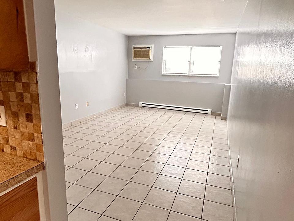 1st image of 1010 S Armour St #10626292