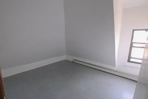 Rented by Corcoran | media 27