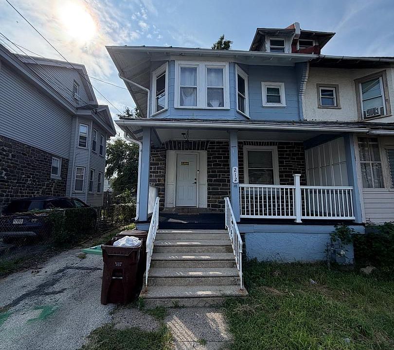 1st image of 212 N Maple Ave