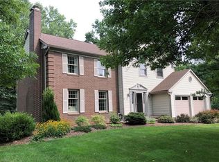 2373 Glenn Echo Dr, Hudson, OH 44236