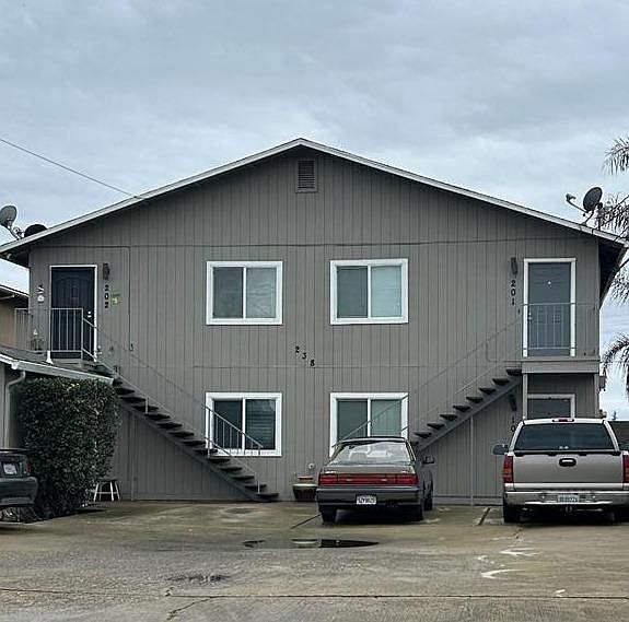 1st image of 238 N 4th Ave #101