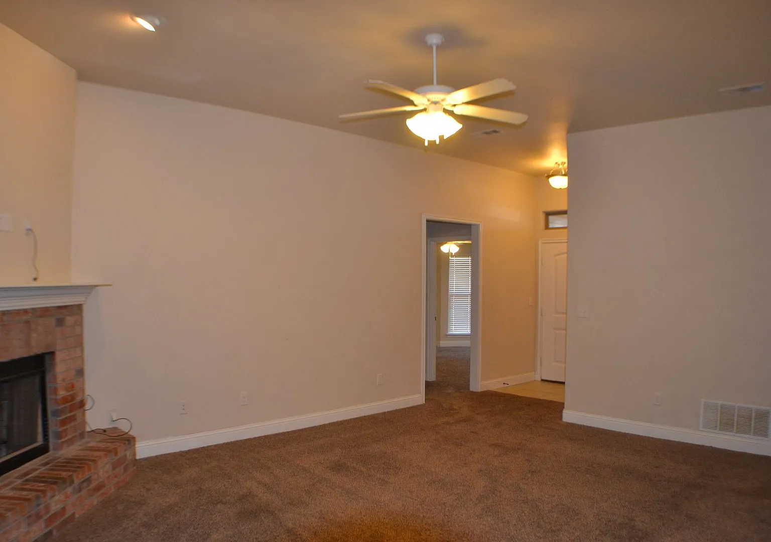 3 Bed 2 Bath House For Lease in Midland! — Photo 4