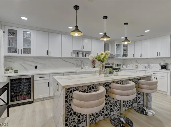 2974 Cedar Ave, Las Vegas, NV 89101