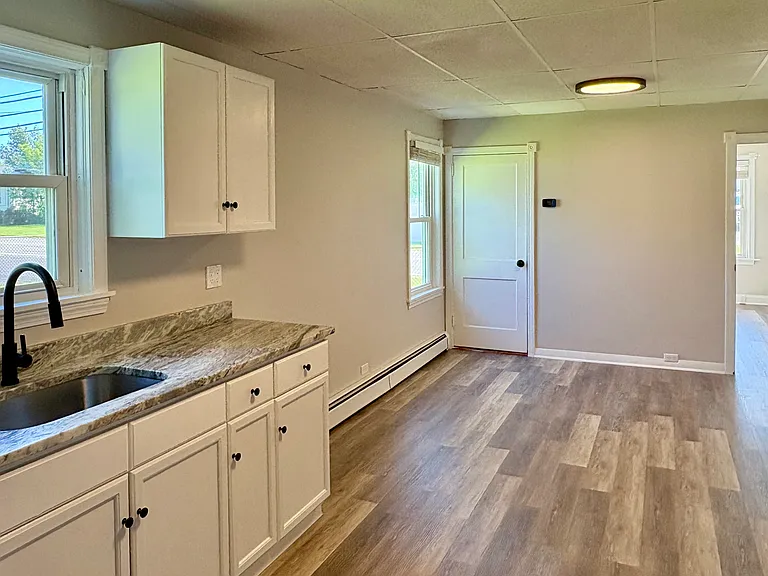 163 Macomber Ave #1-B — Photo 2