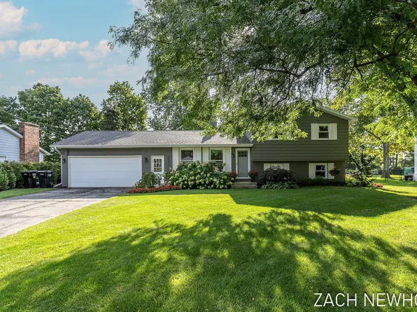 2016 Timberlane Dr, Jenison, MI 49428