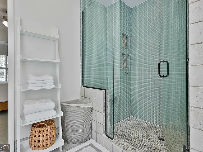 245 Woodsong Dr — Photo 11