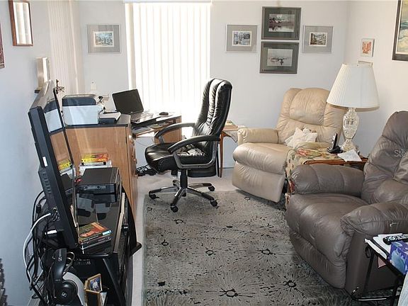 4th image of 2346 Emerald Lake Dr