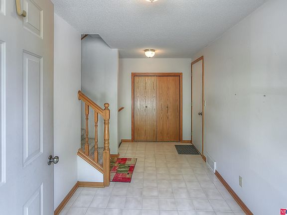5th image of 1835 Davis Dr