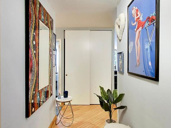 4th image of 5901 N Sheridan Rd APT 16C