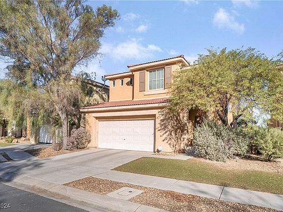 3rd image of 738 Aloe Yucca Ave