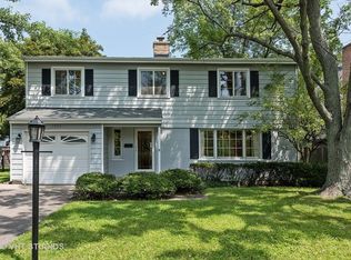 1843 Winnetka Ave, Northfield, IL 60093