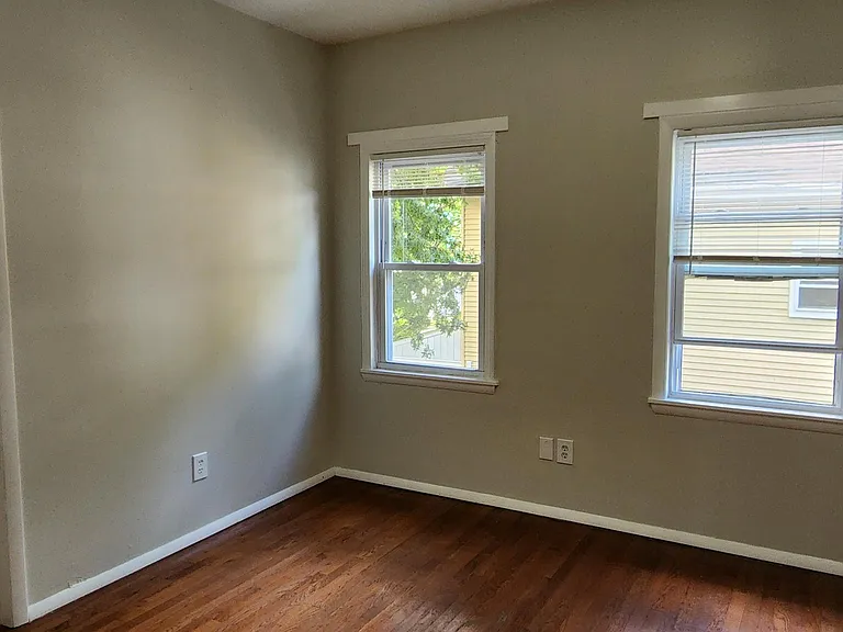 235 Starr St #2 — Photo 18