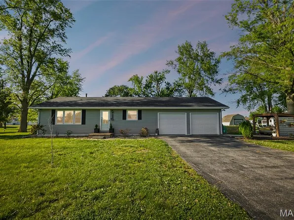 7223 State Route 15 St, Saint Libory, IL 62282