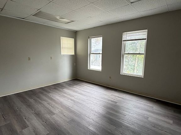 3rd image of 93 Harvard St APT 3