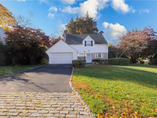 2 Crosshill Road, Eastchester, NY 10709