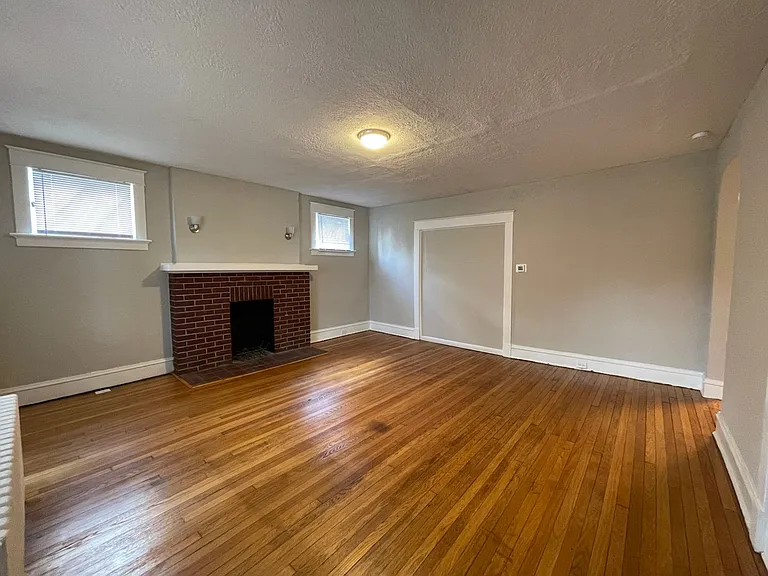 4822 Chamberlayne Ave — Photo 23