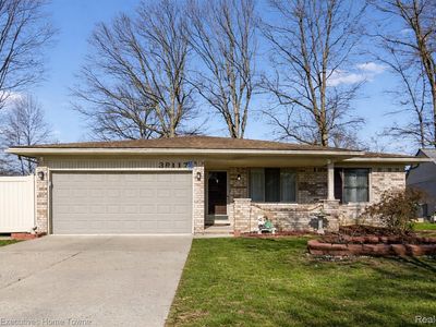 39117 Della Rosa Dr, Sterling Heights, MI, 48313