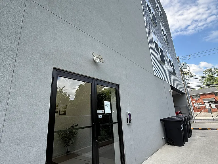207 Redwood Ave #301 — Photo 30