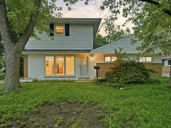 136 Well St, Park Forest, IL 60466